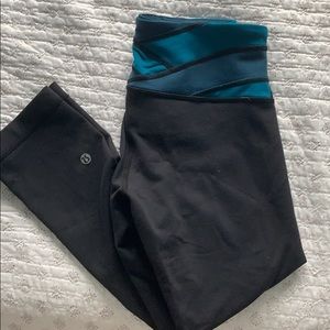 Lululemon Wunder Under Crops size 4